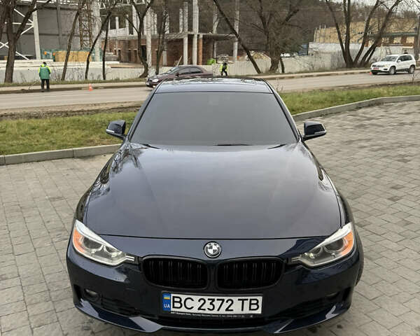 Синий БМВ 3 Серия, объемом двигателя 2 л и пробегом 205 тыс. км за 13000 $, фото 6 на Automoto.ua