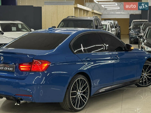 Синий БМВ 3 Серия, объемом двигателя 2.98 л и пробегом 170 тыс. км за 19299 $, фото 10 на Automoto.ua
