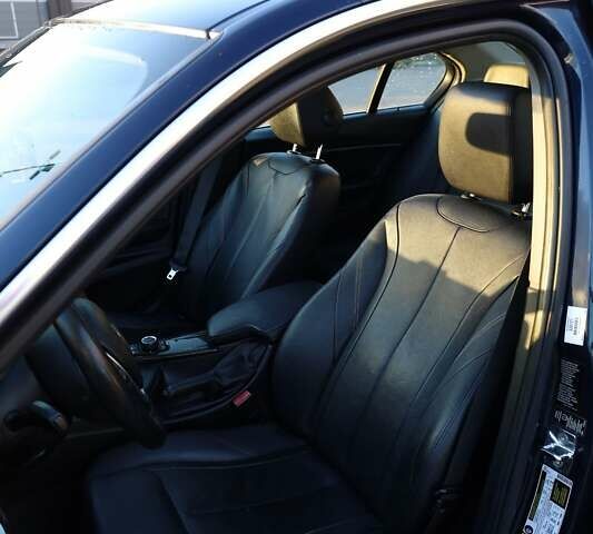 Синий БМВ 3 Серия, объемом двигателя 2 л и пробегом 170 тыс. км за 12500 $, фото 20 на Automoto.ua