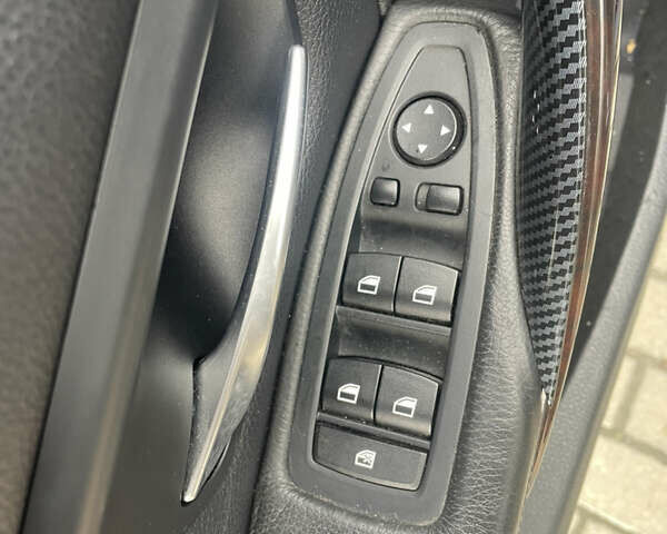 Синий БМВ 3 Серия, объемом двигателя 2 л и пробегом 180 тыс. км за 13700 $, фото 24 на Automoto.ua