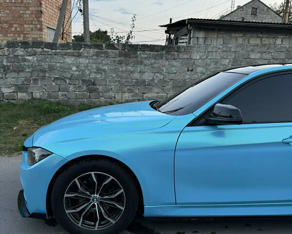 Синий БМВ 3 Серия, объемом двигателя 2 л и пробегом 120 тыс. км за 15999 $, фото 3 на Automoto.ua