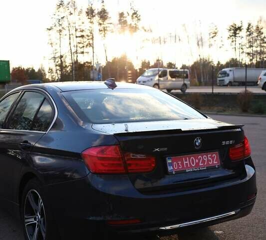 Синий БМВ 3 Серия, объемом двигателя 2 л и пробегом 170 тыс. км за 12500 $, фото 7 на Automoto.ua