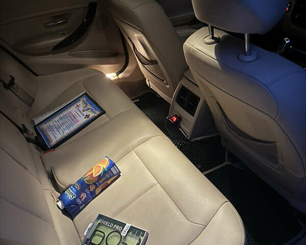 Синий БМВ 3 Серия, объемом двигателя 2 л и пробегом 228 тыс. км за 11900 $, фото 11 на Automoto.ua