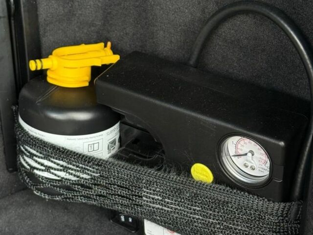 Синій БМВ 3 Серія, об'ємом двигуна 2 л та пробігом 275 тис. км за 13000 $, фото 21 на Automoto.ua