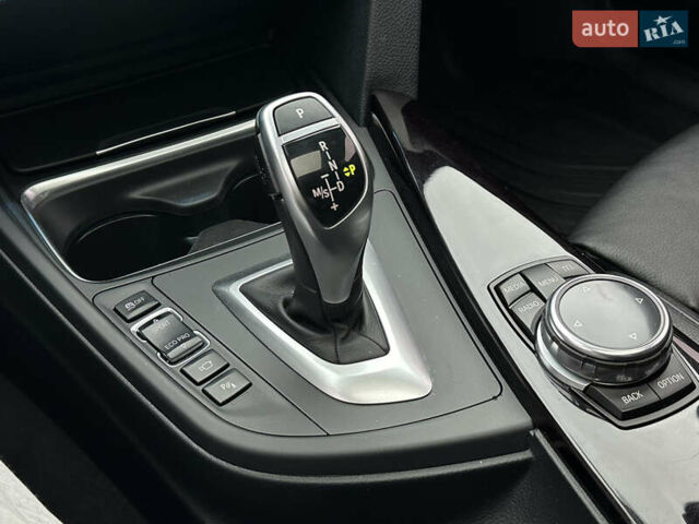 Синій БМВ 3 Серія, об'ємом двигуна 2.98 л та пробігом 169 тис. км за 21000 $, фото 18 на Automoto.ua