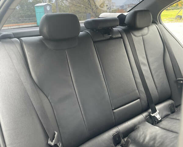 Синий БМВ 3 Серия, объемом двигателя 2 л и пробегом 180 тыс. км за 13700 $, фото 9 на Automoto.ua