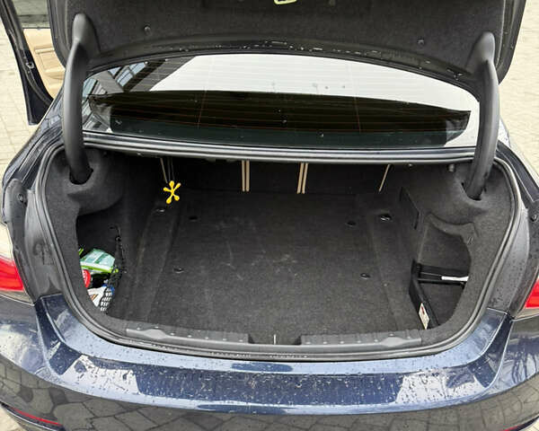 Синий БМВ 3 Серия, объемом двигателя 2 л и пробегом 205 тыс. км за 13000 $, фото 14 на Automoto.ua