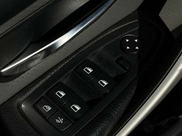 Синій БМВ 3 Серія, об'ємом двигуна 2 л та пробігом 275 тис. км за 13000 $, фото 15 на Automoto.ua