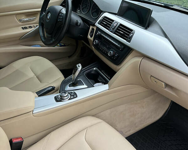 Синій БМВ 3 Серія, об'ємом двигуна 2 л та пробігом 247 тис. км за 12000 $, фото 7 на Automoto.ua