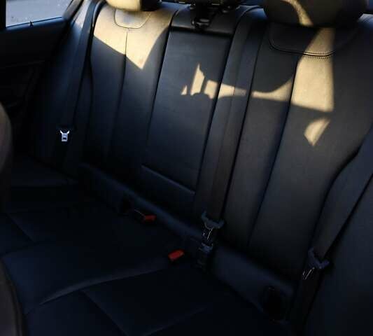 Синий БМВ 3 Серия, объемом двигателя 2 л и пробегом 170 тыс. км за 12500 $, фото 21 на Automoto.ua