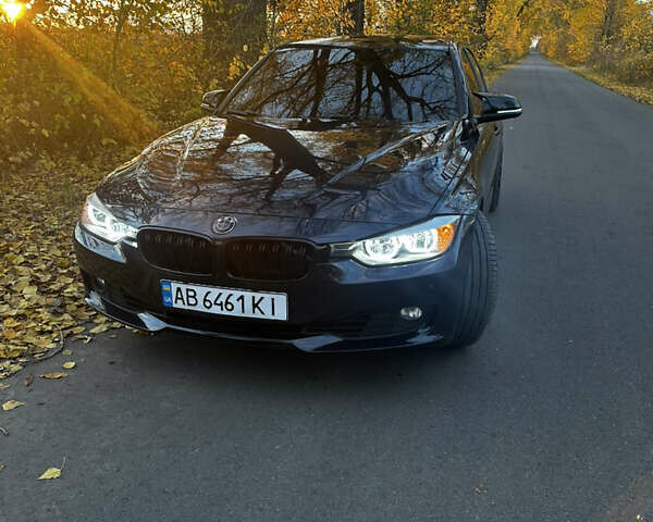 Синій БМВ 3 Серія, об'ємом двигуна 2 л та пробігом 245 тис. км за 13300 $, фото 2 на Automoto.ua