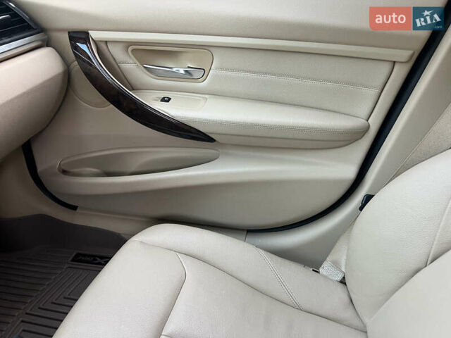 Синий БМВ 3 Серия, объемом двигателя 2 л и пробегом 213 тыс. км за 15000 $, фото 16 на Automoto.ua