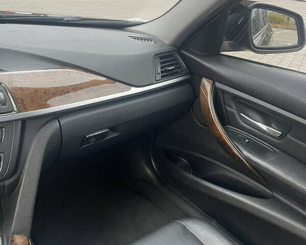 Синий БМВ 3 Серия, объемом двигателя 2 л и пробегом 180 тыс. км за 13700 $, фото 21 на Automoto.ua