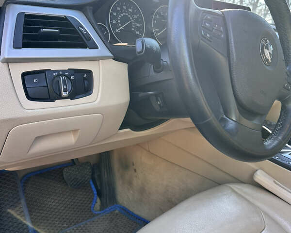 Синій БМВ 3 Серія, об'ємом двигуна 2 л та пробігом 180 тис. км за 13999 $, фото 9 на Automoto.ua