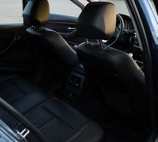 Синий БМВ 3 Серия, объемом двигателя 2 л и пробегом 170 тыс. км за 12500 $, фото 29 на Automoto.ua