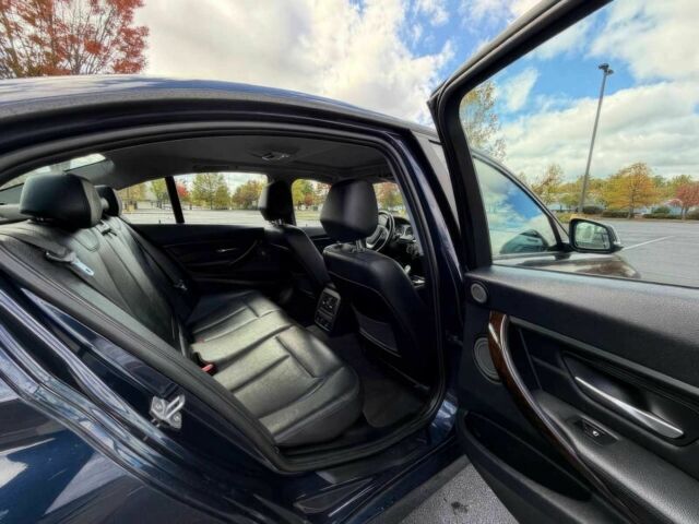 Синій БМВ 3 Серія, об'ємом двигуна 3 л та пробігом 84 тис. км за 7800 $, фото 10 на Automoto.ua