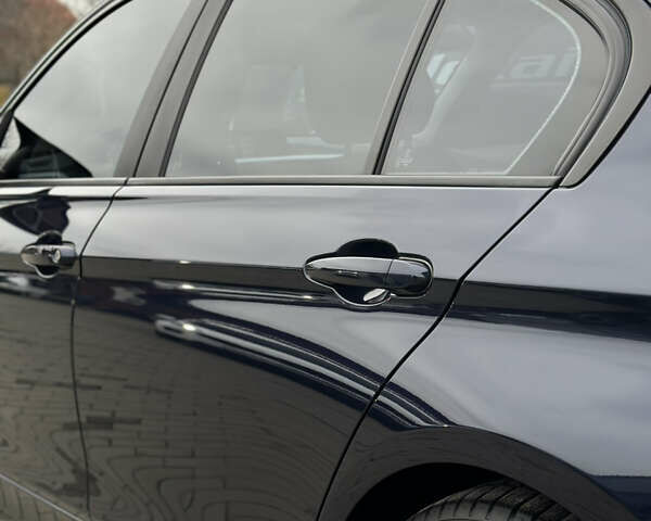 Синій БМВ 3 Серія, об'ємом двигуна 2 л та пробігом 65 тис. км за 15500 $, фото 23 на Automoto.ua