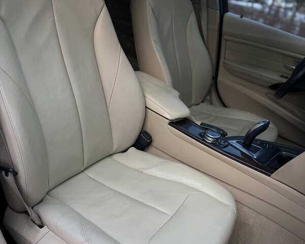 Синий БМВ 3 Серия, объемом двигателя 2 л и пробегом 195 тыс. км за 11000 $, фото 12 на Automoto.ua