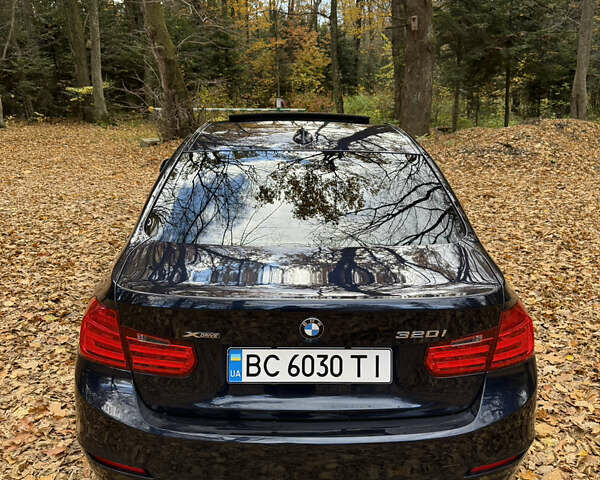 Синій БМВ 3 Серія, об'ємом двигуна 2 л та пробігом 192 тис. км за 13000 $, фото 5 на Automoto.ua