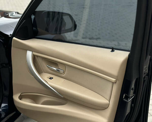 Синій БМВ 3 Серія, об'ємом двигуна 2 л та пробігом 65 тис. км за 15500 $, фото 49 на Automoto.ua