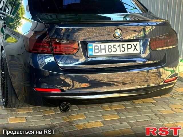 Синий БМВ 3 Серия, объемом двигателя 2 л и пробегом 14 тыс. км за 17900 $, фото 3 на Automoto.ua