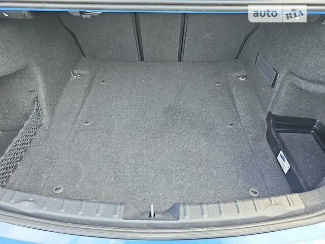 Синий БМВ 3 Серия, объемом двигателя 2 л и пробегом 82 тыс. км за 2900 $, фото 11 на Automoto.ua