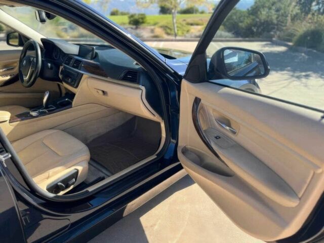 Синий БМВ 3 Серия, объемом двигателя 2 л и пробегом 88 тыс. км за 3200 $, фото 7 на Automoto.ua