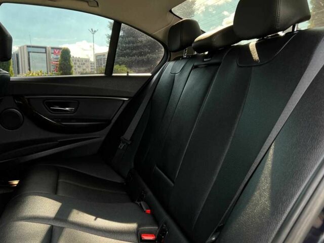 Синій БМВ 3 Серія, об'ємом двигуна 2 л та пробігом 233 тис. км за 274 $, фото 23 на Automoto.ua