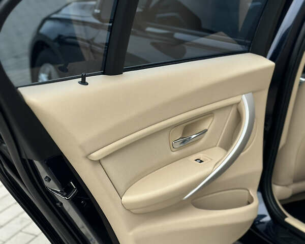 Синій БМВ 3 Серія, об'ємом двигуна 2 л та пробігом 65 тис. км за 15500 $, фото 39 на Automoto.ua