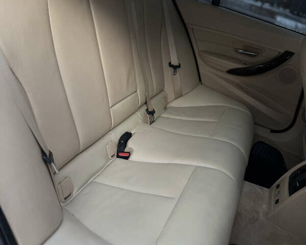 Синий БМВ 3 Серия, объемом двигателя 2 л и пробегом 195 тыс. км за 11000 $, фото 27 на Automoto.ua