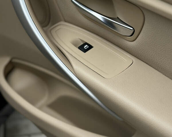 Синій БМВ 3 Серія, об'ємом двигуна 2 л та пробігом 65 тис. км за 15500 $, фото 50 на Automoto.ua