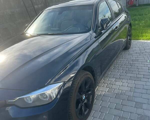 Синий БМВ 3 Серия, объемом двигателя 2 л и пробегом 236 тыс. км за 10500 $, фото 2 на Automoto.ua