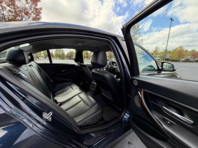 Синий БМВ 3 Серия, объемом двигателя 3 л и пробегом 87 тыс. км за 8000 $, фото 14 на Automoto.ua