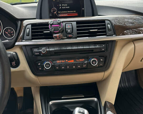 Синій БМВ 3 Серія, об'ємом двигуна 2 л та пробігом 109 тис. км за 12900 $, фото 14 на Automoto.ua