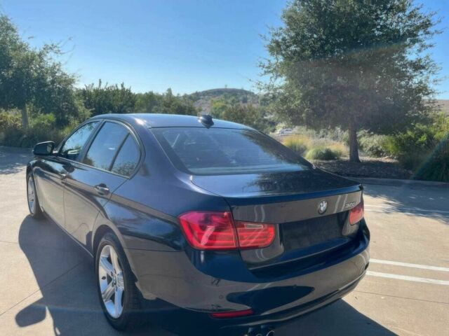 Синий БМВ 3 Серия, объемом двигателя 2 л и пробегом 88 тыс. км за 3200 $, фото 4 на Automoto.ua