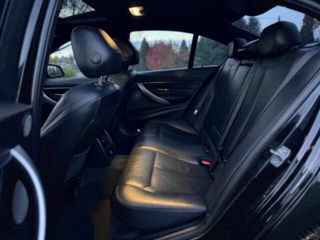 Синий БМВ 3 Серия, объемом двигателя 3 л и пробегом 89 тыс. км за 12600 $, фото 9 на Automoto.ua