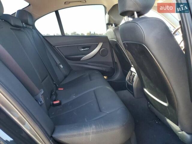 Синий БМВ 3 Серия, объемом двигателя 2 л и пробегом 76 тыс. км за 1900 $, фото 9 на Automoto.ua