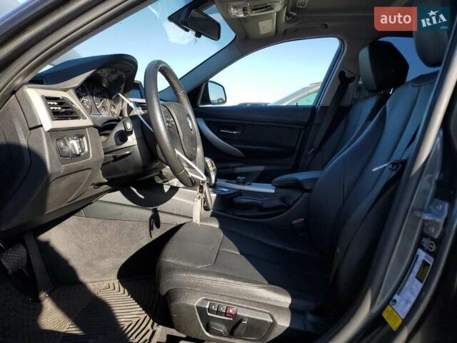 Синий БМВ 3 Серия, объемом двигателя 2 л и пробегом 76 тыс. км за 1900 $, фото 6 на Automoto.ua