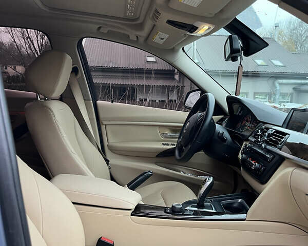 Синій БМВ 3 Серія, об'ємом двигуна 2 л та пробігом 110 тис. км за 11200 $, фото 27 на Automoto.ua