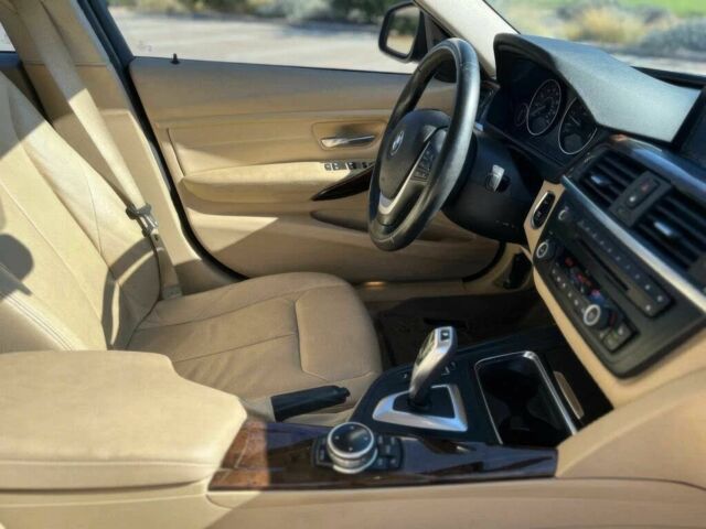 Синий БМВ 3 Серия, объемом двигателя 2 л и пробегом 88 тыс. км за 3200 $, фото 6 на Automoto.ua