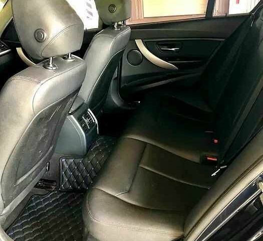 Синий БМВ 3 Серия, объемом двигателя 2 л и пробегом 195 тыс. км за 12300 $, фото 6 на Automoto.ua