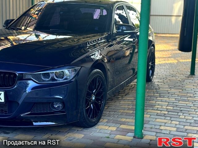 Синий БМВ 3 Серия, объемом двигателя 2 л и пробегом 14 тыс. км за 17900 $, фото 4 на Automoto.ua