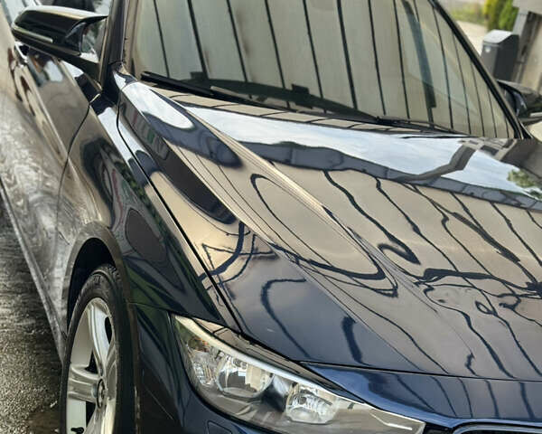 Синий БМВ 3 Серия, объемом двигателя 2 л и пробегом 200 тыс. км за 10800 $, фото 4 на Automoto.ua