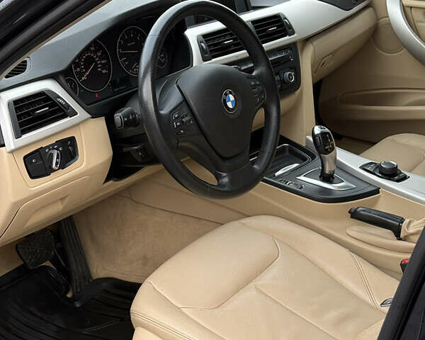 Синій БМВ 3 Серія, об'ємом двигуна 2 л та пробігом 192 тис. км за 13000 $, фото 12 на Automoto.ua