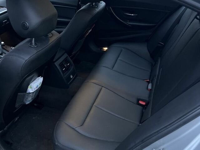 Синий БМВ 3 Серия, объемом двигателя 2 л и пробегом 320 тыс. км за 10500 $, фото 5 на Automoto.ua