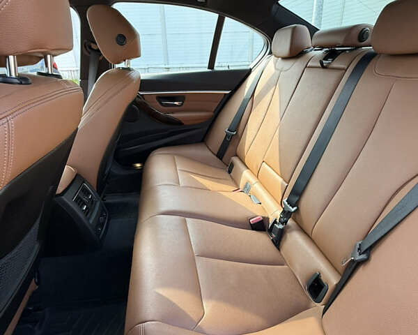 Синій БМВ 3 Серія, об'ємом двигуна 2 л та пробігом 171 тис. км за 18000 $, фото 6 на Automoto.ua