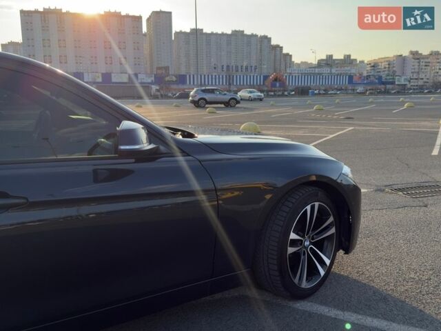 Синій БМВ 3 Серія, об'ємом двигуна 2 л та пробігом 143 тис. км за 15500 $, фото 4 на Automoto.ua