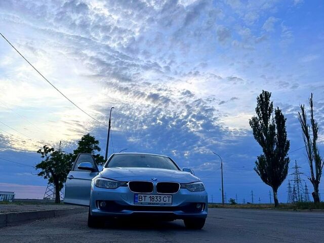 Синий БМВ 3 Серия, объемом двигателя 2 л и пробегом 170 тыс. км за 13200 $, фото 4 на Automoto.ua