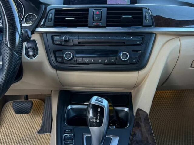 Синий БМВ 3 Серия, объемом двигателя 2 л и пробегом 119 тыс. км за 13500 $, фото 6 на Automoto.ua