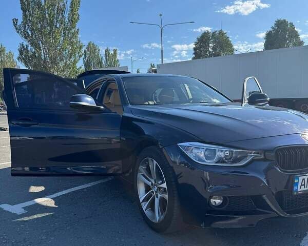 Синий БМВ 3 Серия, объемом двигателя 2 л и пробегом 129 тыс. км за 17999 $, фото 2 на Automoto.ua